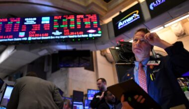 Market Outlook: 3 'Pain Trades' Raising Risks for Investors in the 2nd Half