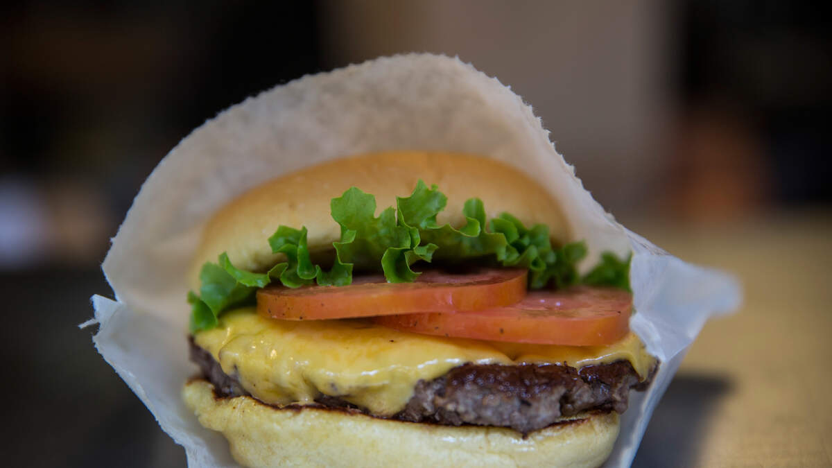 A $1 Cheeseburger In San Diego! Is That Possible?