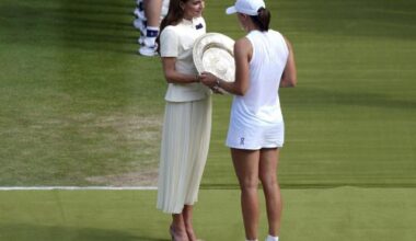 Kate, Princess of Wales, presents Wimbledon winner's trophy to Swiatek, consoling words to Anisimova :: WRALSportsFan.com