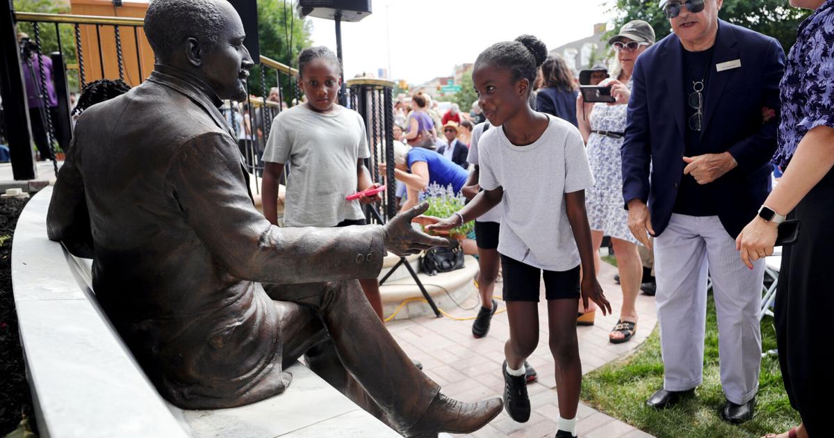 'We should be inspired by his courage.' Great Barrington unveils statue of Civil Rights luminary W.E.B. Du Bois in front of the Mason Library | South Berkshires