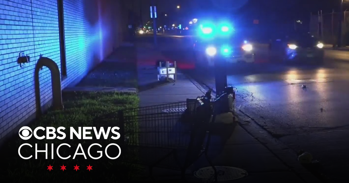 Woman seriously injured in hit-and-run crash on Chicago's West Side