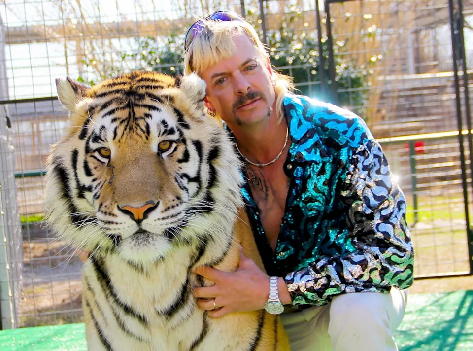 <p>Joe Exotic &<strong> </strong>Jorge Marquez</p>