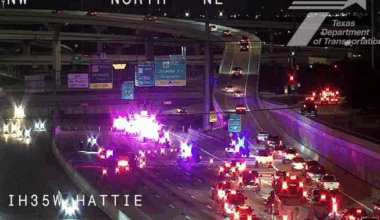 Deadly crash shuts down all northbound lanes of I-35W in Downtown Fort Worth
