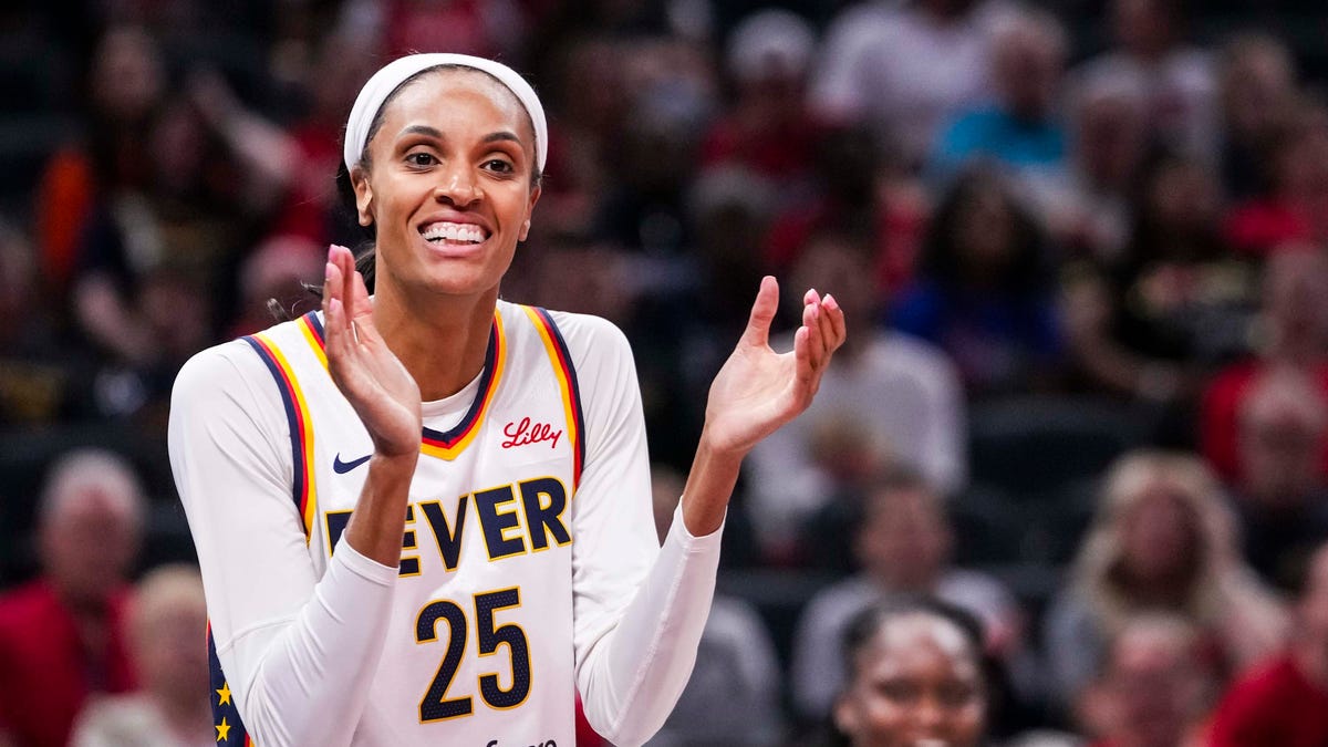 Former Fever player DeWanna Bonner to sign with Mercury