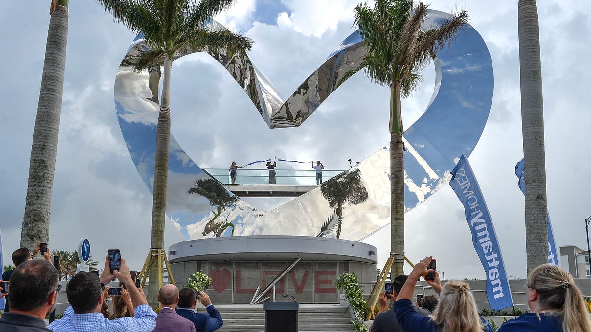 New opening date set for Heart in the Park sculpture in Port St. Lucie