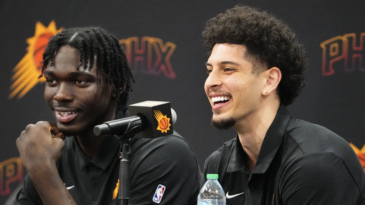 Phoenix Suns rookie Rasheer Fleming day-to-day with knee soreness