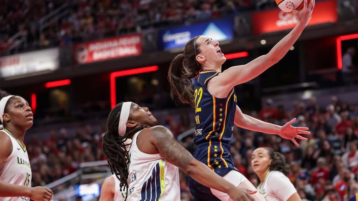 Caitlin Clark reacts to Indiana Fever win vs Dallas Wings