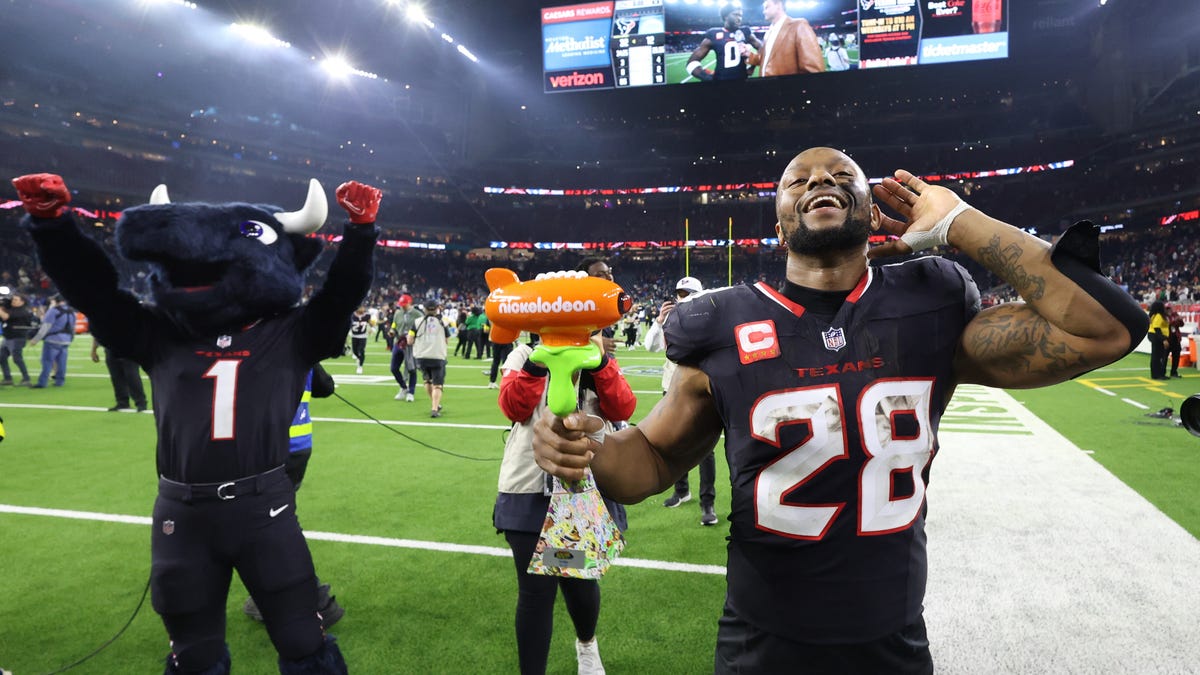 Grok AI predicts every game for Houston in 2025