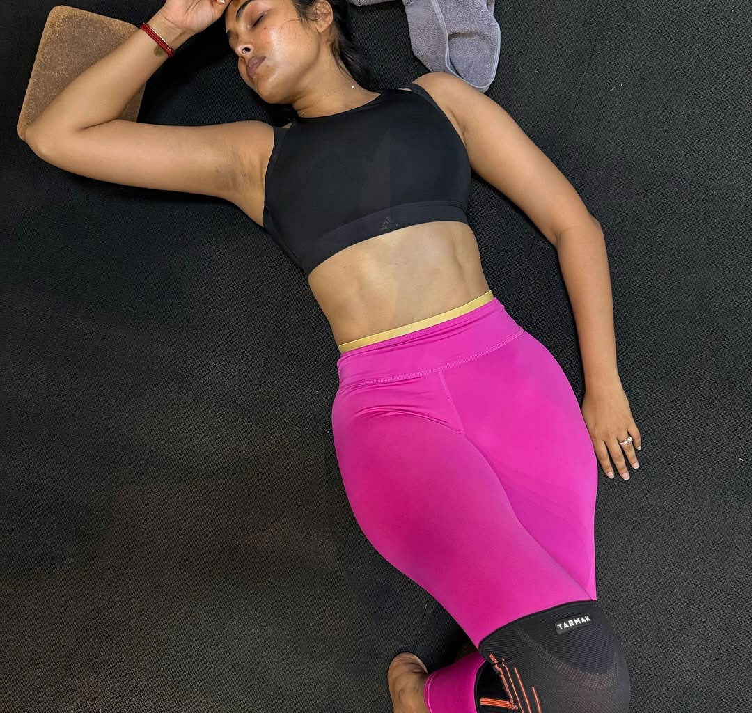 Divi Vadthya Shares Sunset Click After Her Fitness Session