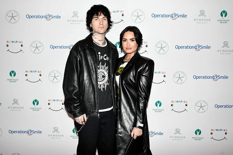 <p>Demi Lovato & Jutes</p>