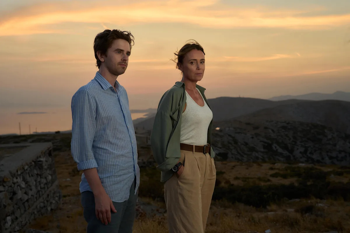 After 7 seasons of 'The Good Doctor' Freddie Highmore shines with Keeley Hawes in British show