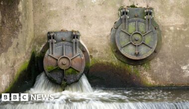 Serious water pollution in England up 60%, government says