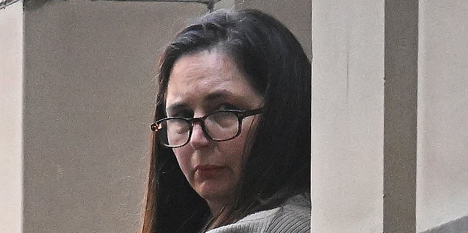 Erin Patterson mushroom murder trial jury fails to reach a verdict on fifth day of deliberations: As it happened
