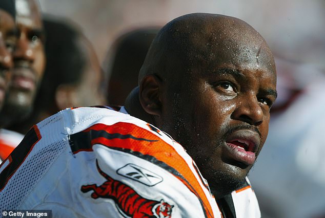Oliver Gibson, a former defensive tackle for the Bengals and Steelers, has died at the age of 53