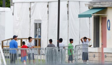 Trump deporting separated families covered by settlement