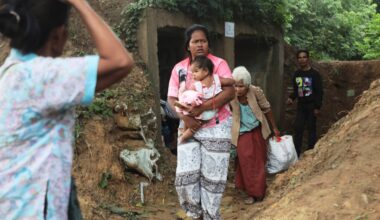 Thailand launches air attacks on Cambodia as deadly border clashes escalate | Conflict News