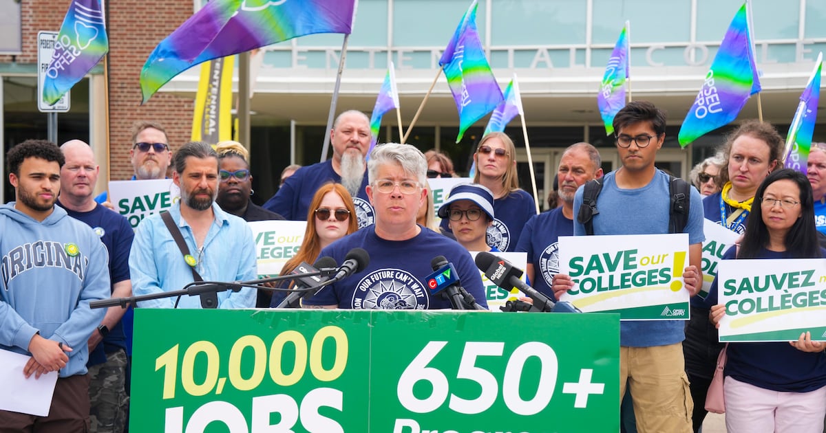 Ontario colleges lose nearly 10,000 jobs: union