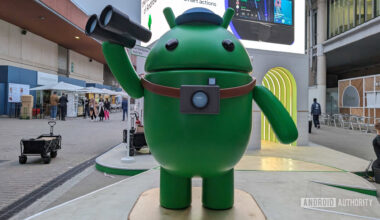 Android statue at MWC 2024