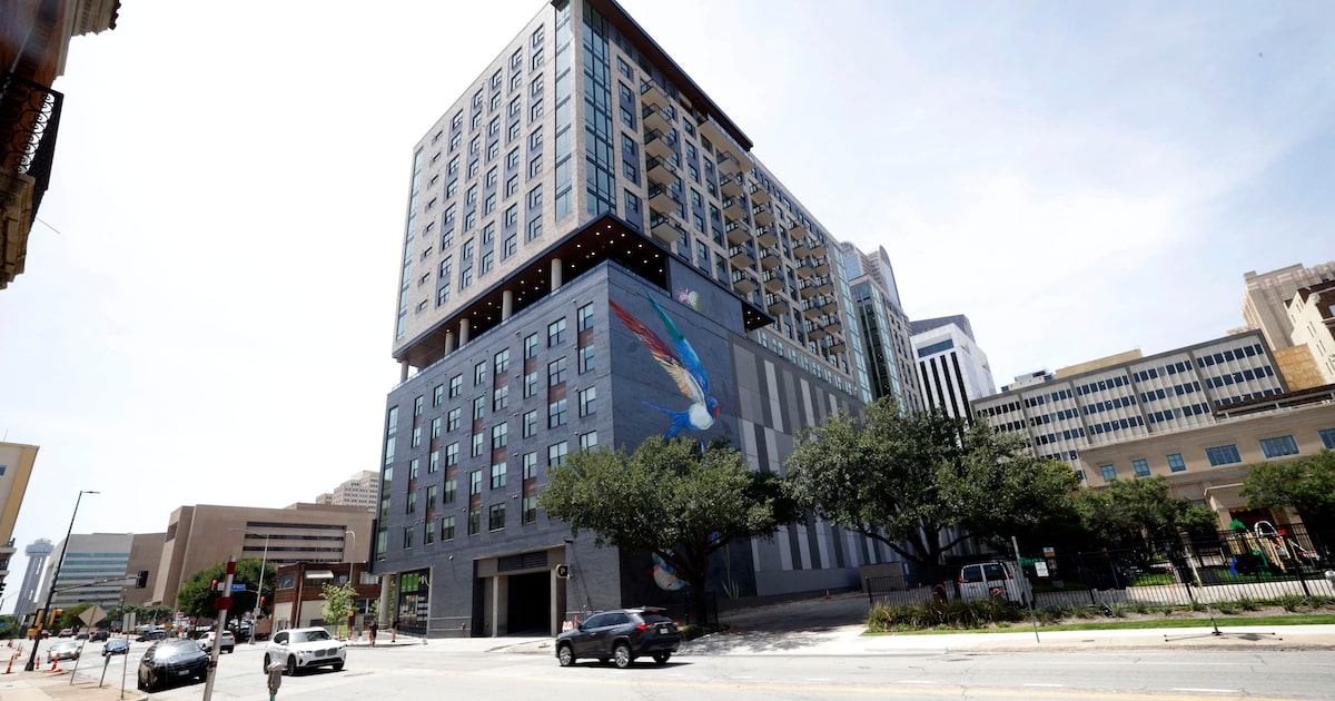 $70M downtown Dallas apartment, retail project opens