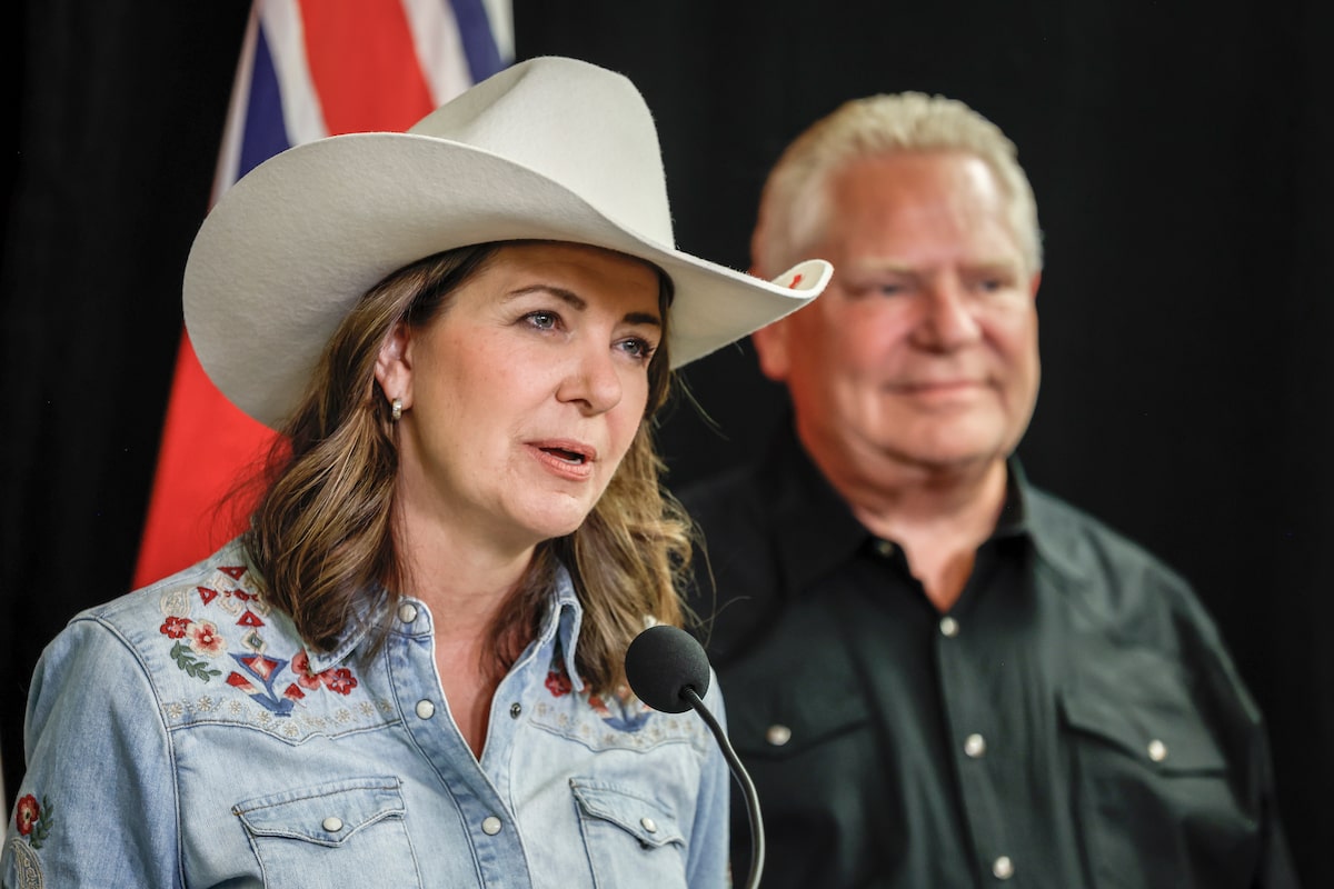 Danielle Smith faces criticism, anger at Edmonton town hall