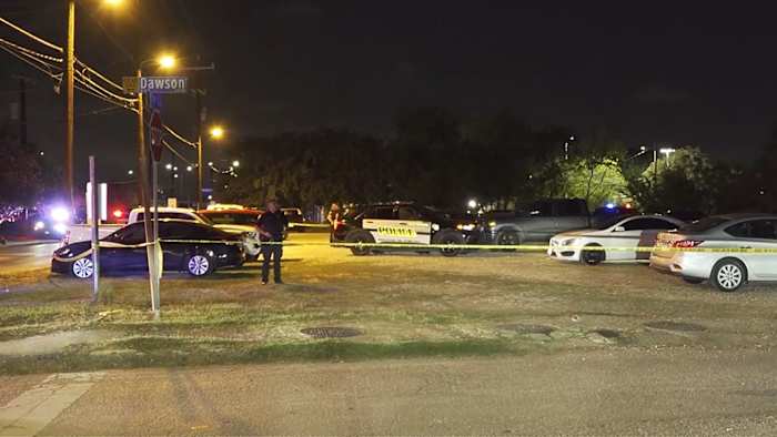 Man injured in drive-by shooting east of downtown, San Antonio police say