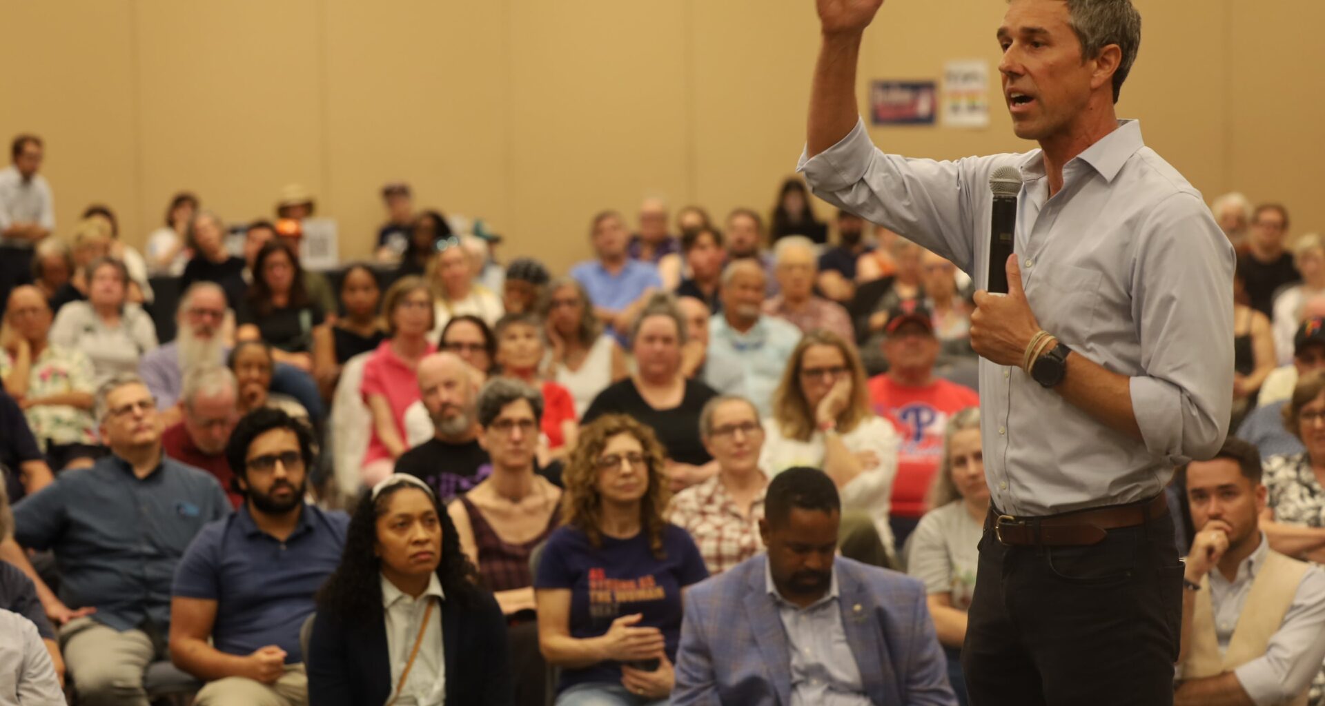 Beto O’Rourke holds town hall-style event in Philly