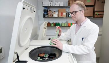 Common Bacteria Can Turn Plastic Bottles into the Painkiller Acetaminophen/Paracetamol