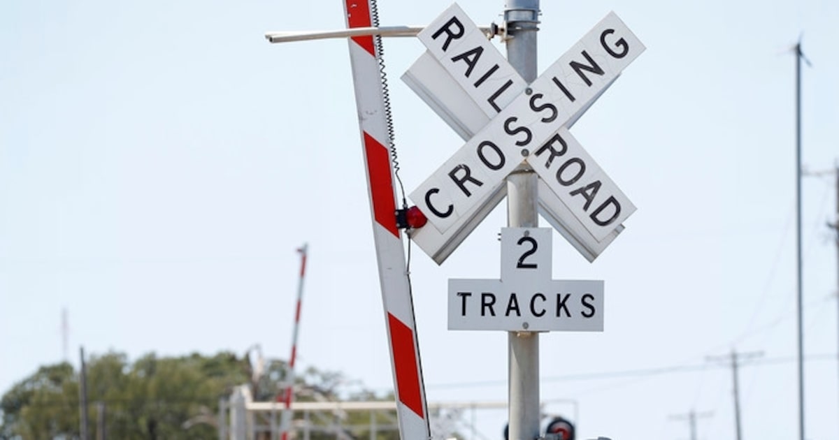 2 killed in car collision with Trinity Railway Express train in Dallas, officials say