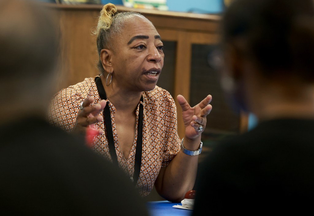 CHA residents oppose Ald. Walter Burnett as potential next CEO