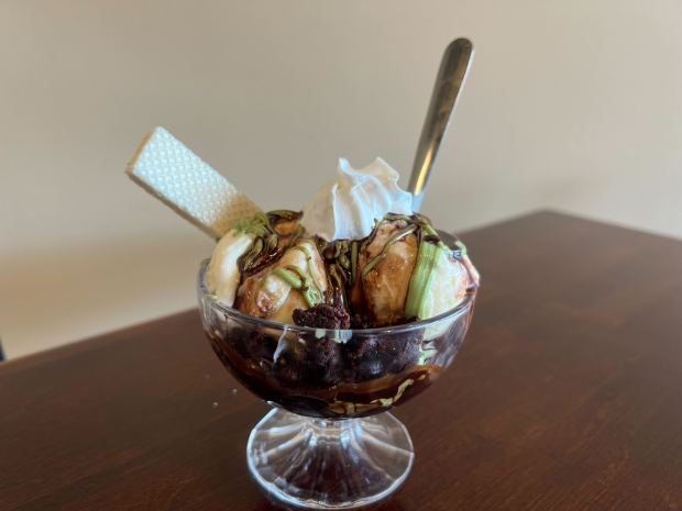 The Dubai sundae at Karak Café in Lisle on July 17, 2025. The ice cream dessert features scoops of vanilla drizzled with chocolate and pistachio cream. (Zareen Syed/Chicago Tribune)