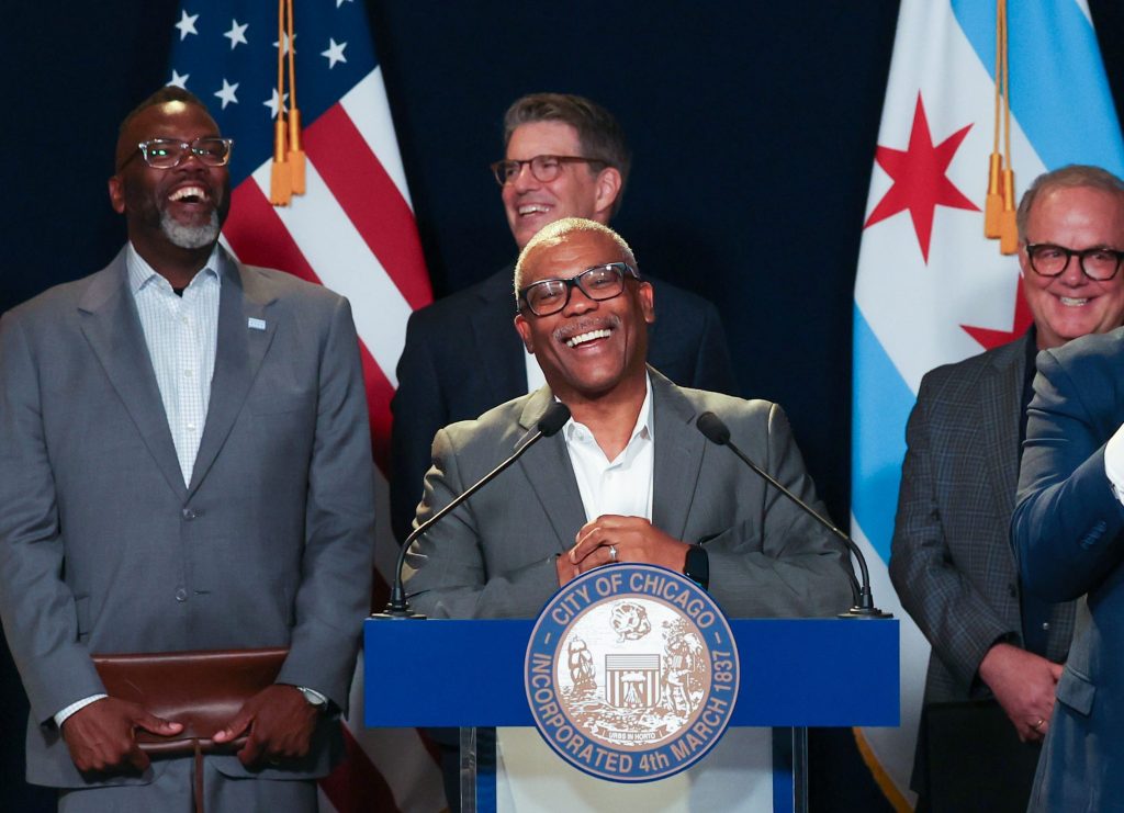 Ald. Walter Burnett to leave City Council, wants son to succeed him