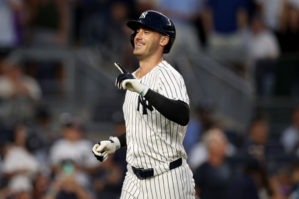 Cody Bellinger hits 3 home runs against former team