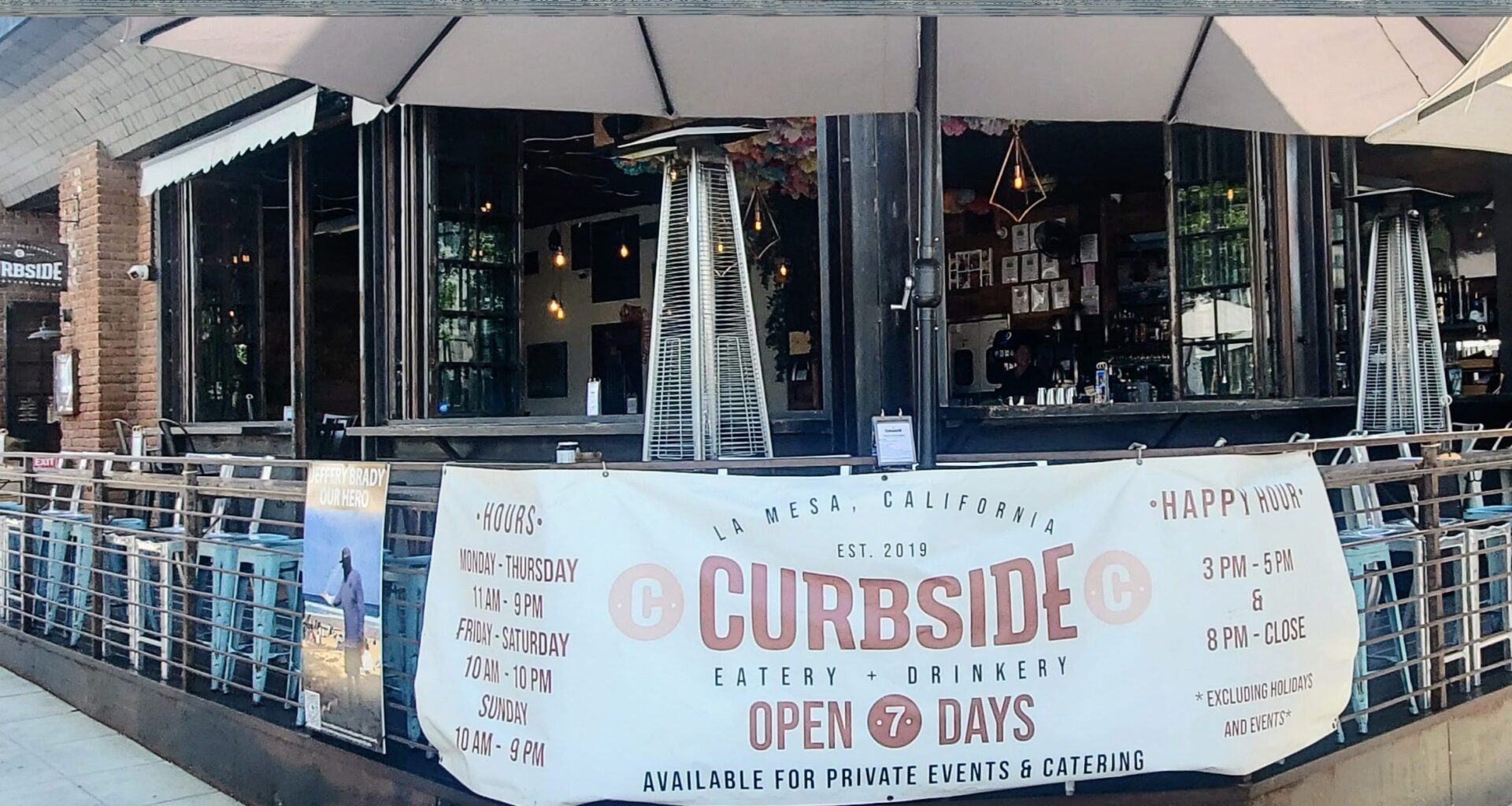 Curbside Eatery + Drinkery pays homage to owner’s mother 
