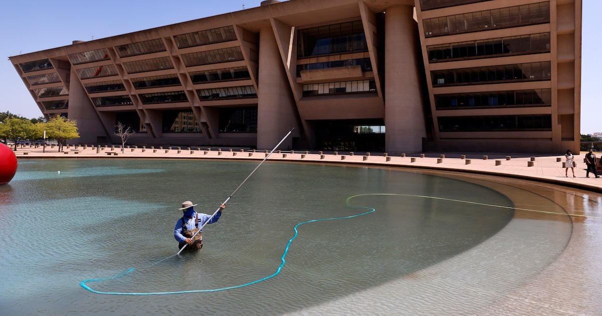 Dallas risks lawsuit if it doesn’t repeal ordinances that run afoul of ‘Death Star’ law