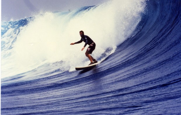 Brad Gessner surfing Cloudbreak in Tavarua, Fiji in 2000. (Courtesy Brad Gessner)