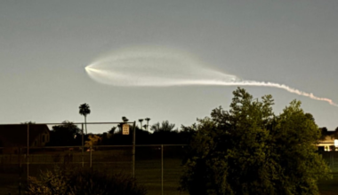 Arizonans spot SpaceX rocket with comet-like trail in night sky