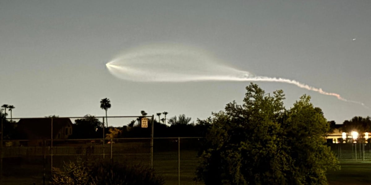 Arizonans spot SpaceX rocket with comet-like trail in night sky