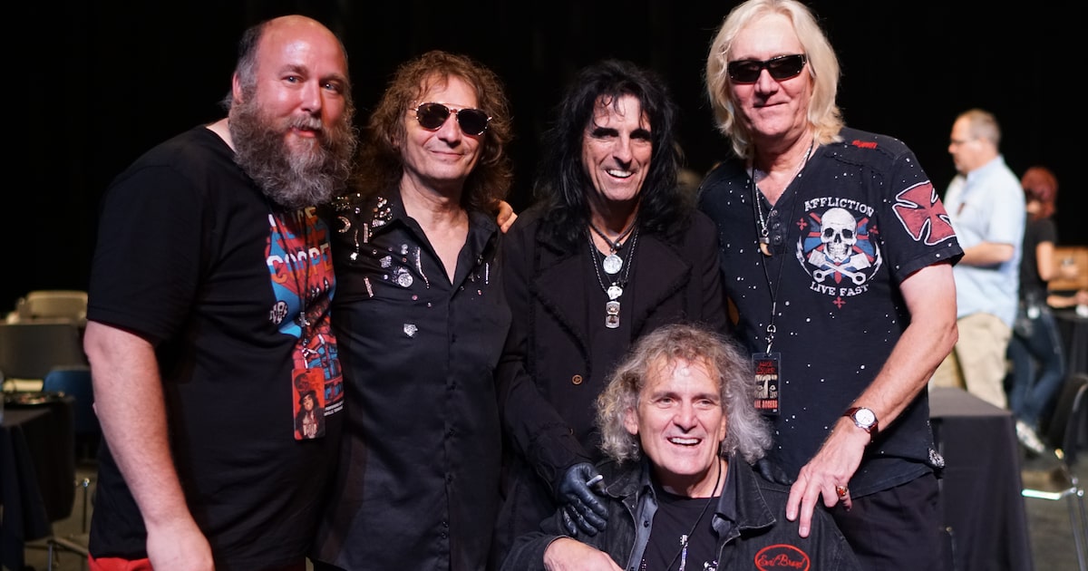 10 years after Dallas reunion, Alice Cooper Band releases new studio album