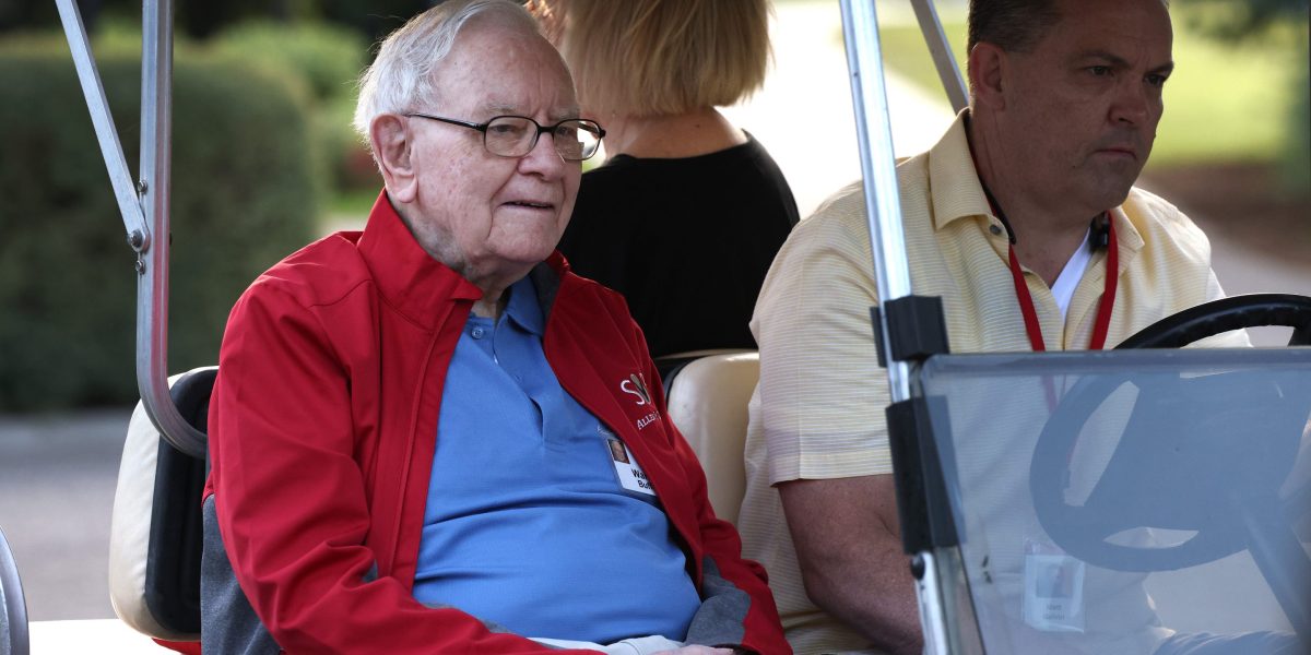 Warren Buffett's longtime Social Security warning is coming to fruition, with retirees facing an $18,000 annual cut