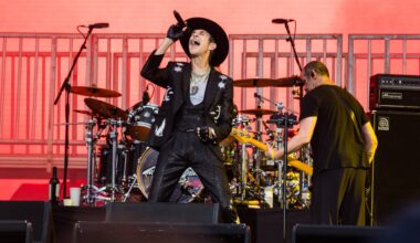 Perry Farrell Sues Jane's Addiction Members Hours After They Sued Him