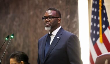 Chicago City Council could override mayor's veto of teen snap curfew ordinance