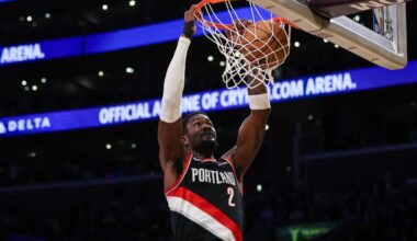 Deandre Ayton, Lakers agree to two-year deal: Sources