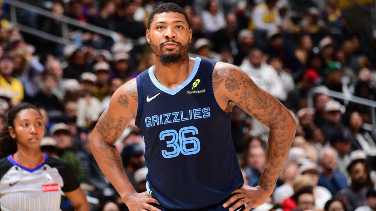 Former Celtics star Marcus Smart reportedly set to sign with Lakers after buyout with Wizards – NBC Los Angeles