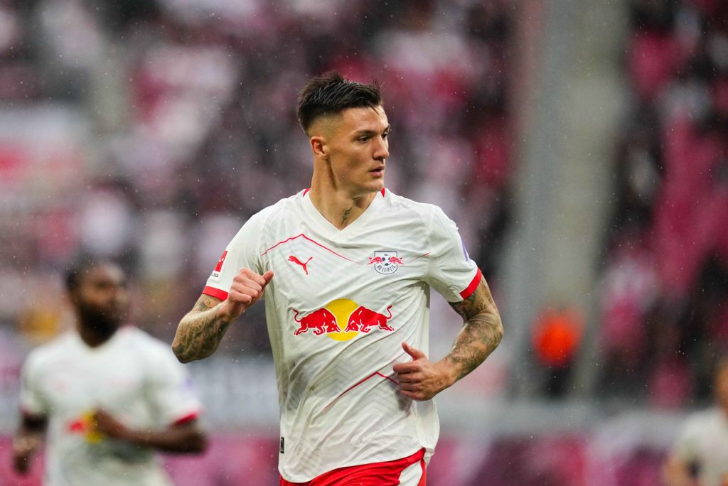 Benjamin Sesko playing in the Bundesliga for RB Leipzig against Stuttgart.