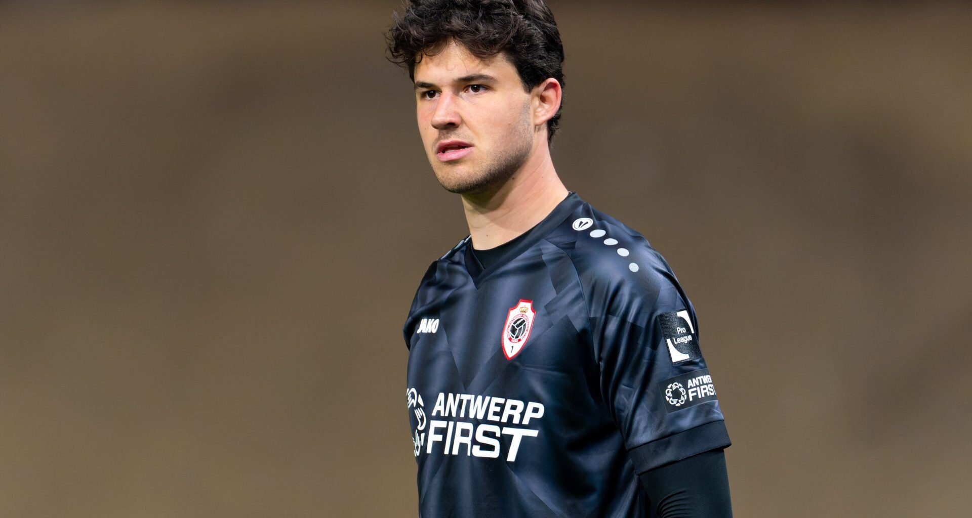 Man Utd has been on Senne Lammens' mind for months, he would jump at move