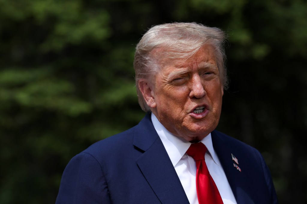 Donald Trump Threatens To Revoke Rosie O'Donnell's Citizenship
