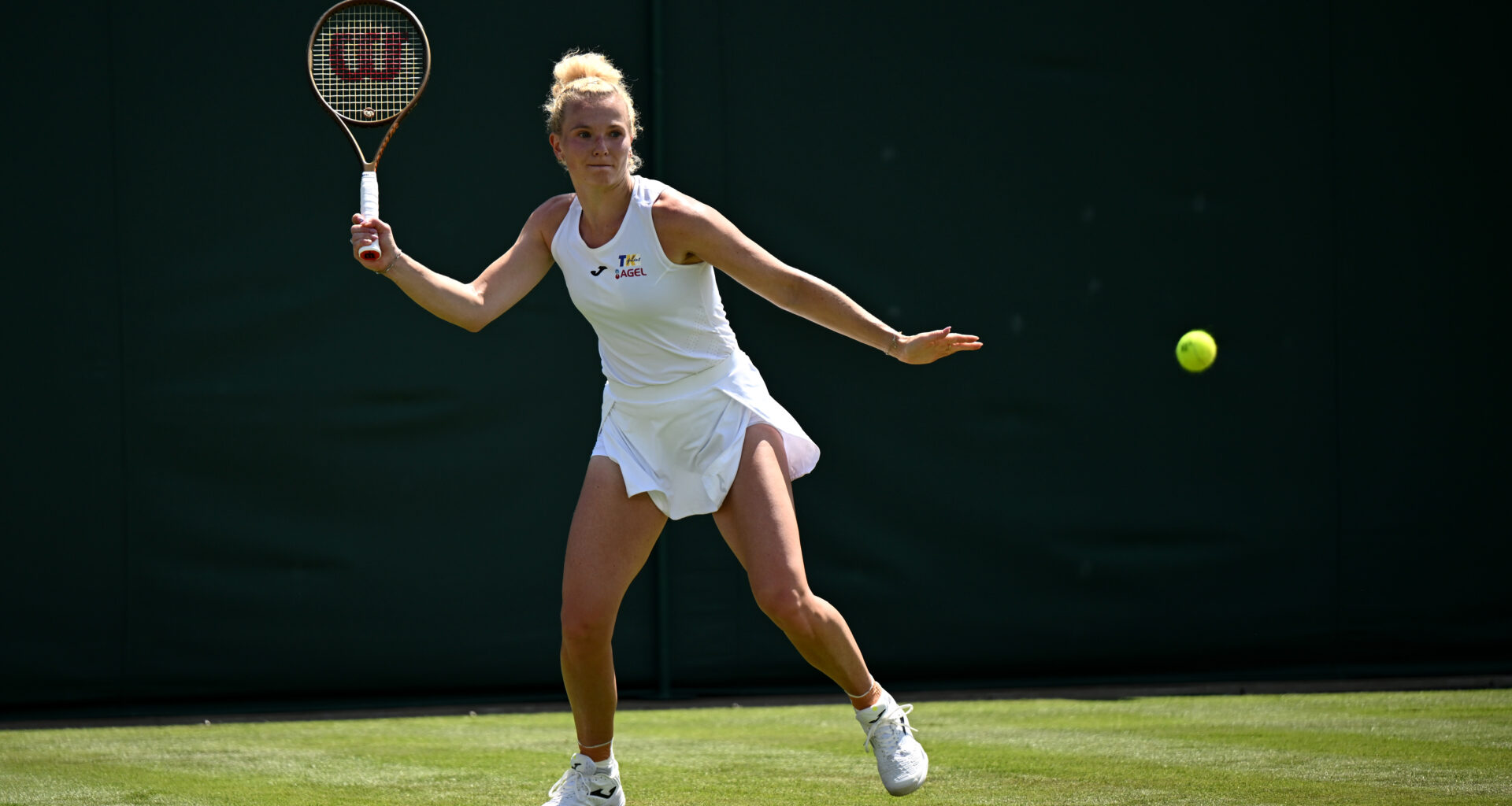Siniakova hands No. 5 seed Zheng an early exit at Wimbledon