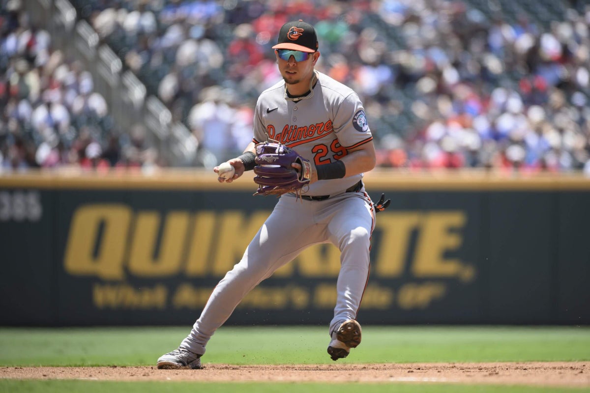 Astros to shore up infield with addition of utilityman Ramón Urías: Source