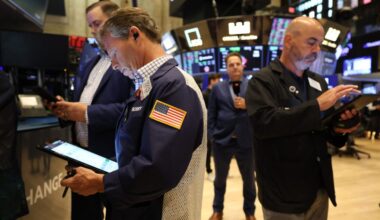 Stock market today: Dow futures fall as Trump pushes tariffs and pressures Powell