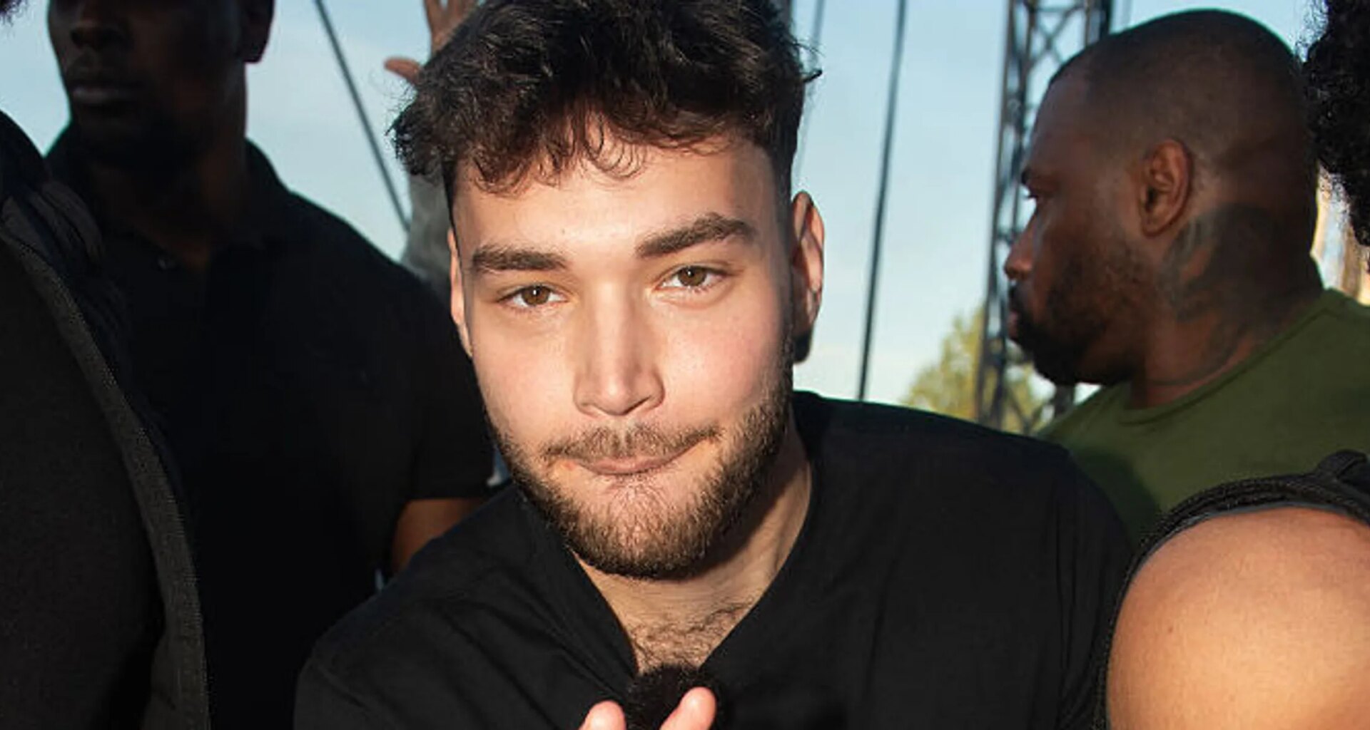 Adin Ross Reveals He Will Livestream With Diddy If The Mogul Gets Out